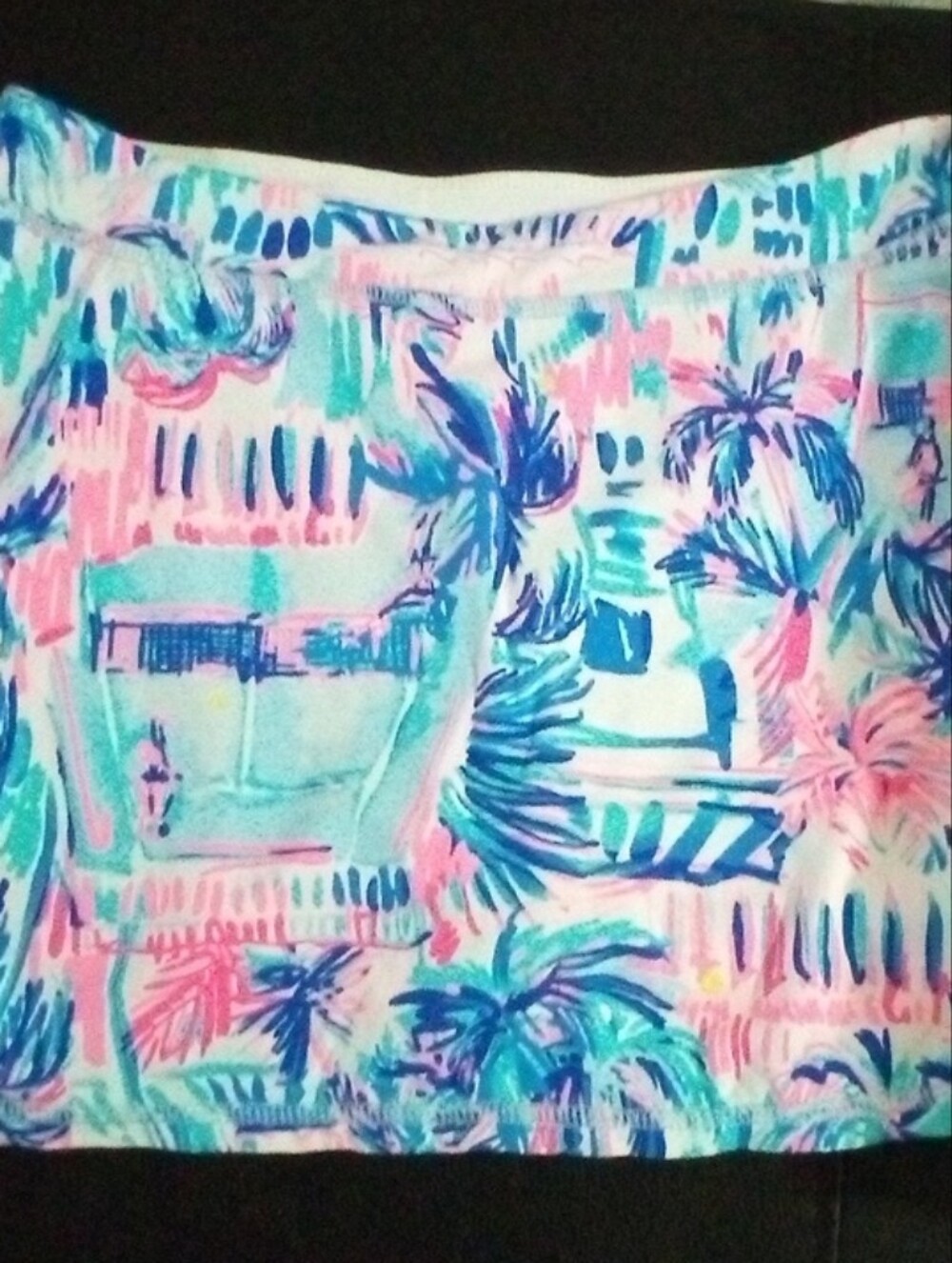 Lilly Pulitzer White Top with Gold Logo